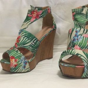 Summer style wedges